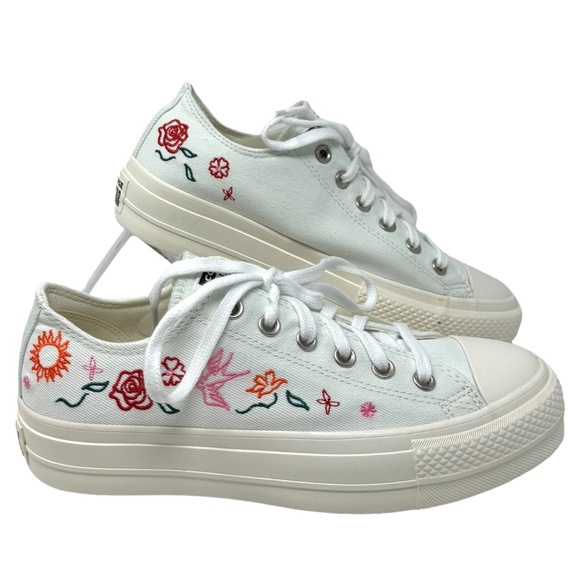 Converse Chuck Taylor Lift Platform Sneakers Canvas White Shoes Women's A10822C - Picture 1 of 11